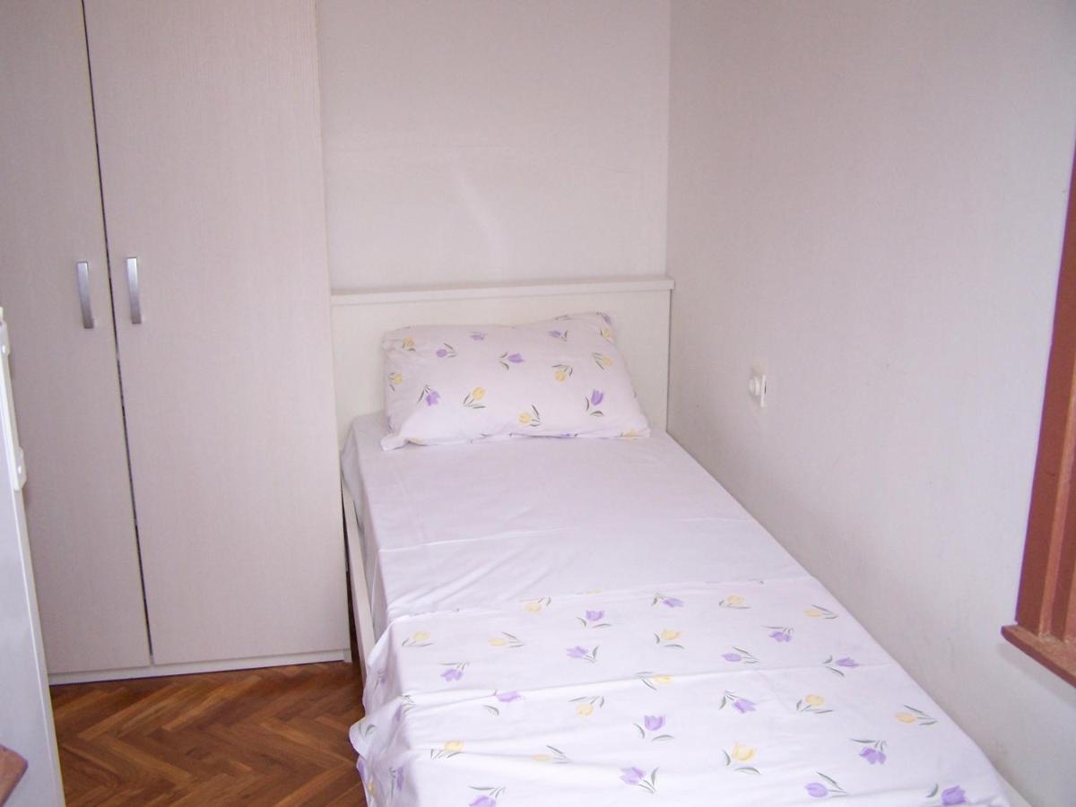 Apartments By The Sea Novalja, Pag - 18154 Екстериор снимка
